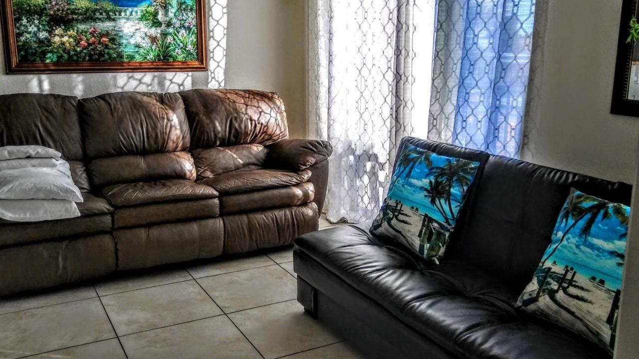 Mediterranean Three Story Beach Townhouse St. Pete Beach Dış mekan fotoğraf