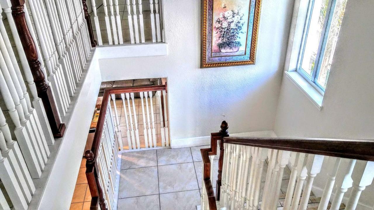 Mediterranean Three Story Beach Townhouse St. Pete Beach Dış mekan fotoğraf