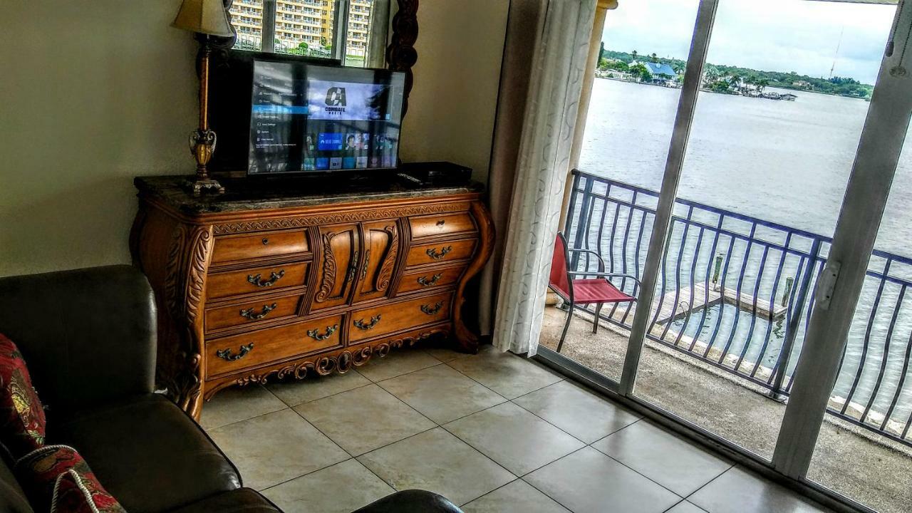 Mediterranean Three Story Beach Townhouse St. Pete Beach Dış mekan fotoğraf