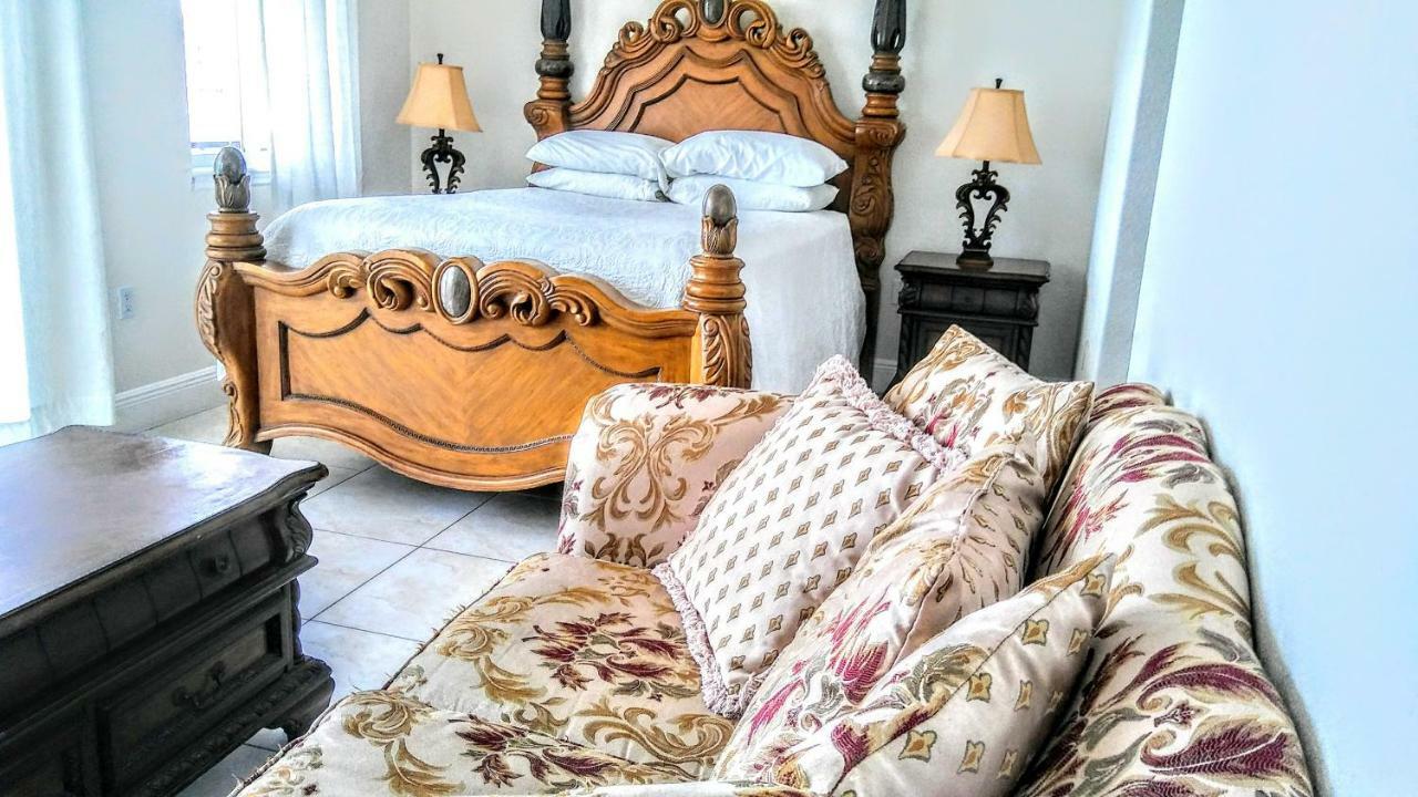 Mediterranean Three Story Beach Townhouse St. Pete Beach Dış mekan fotoğraf