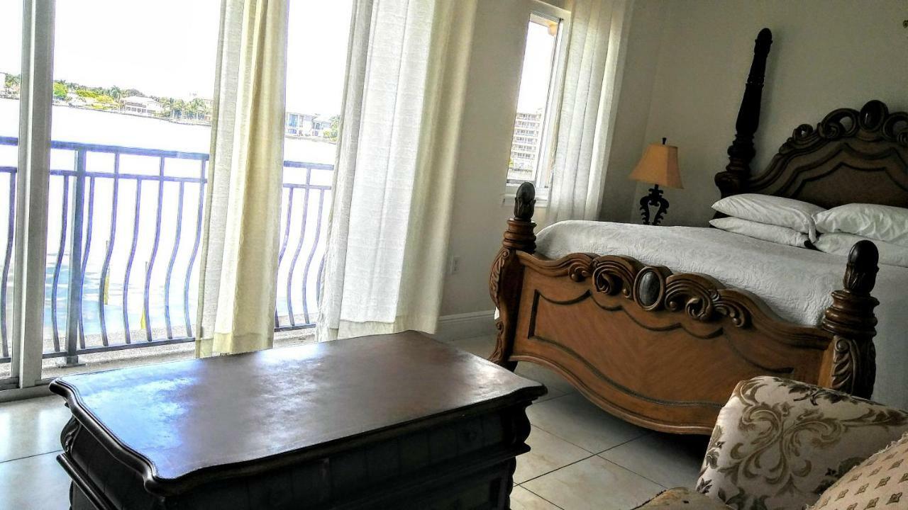 Mediterranean Three Story Beach Townhouse St. Pete Beach Dış mekan fotoğraf
