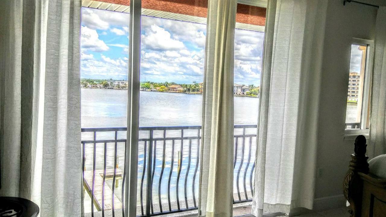 Mediterranean Three Story Beach Townhouse St. Pete Beach Dış mekan fotoğraf