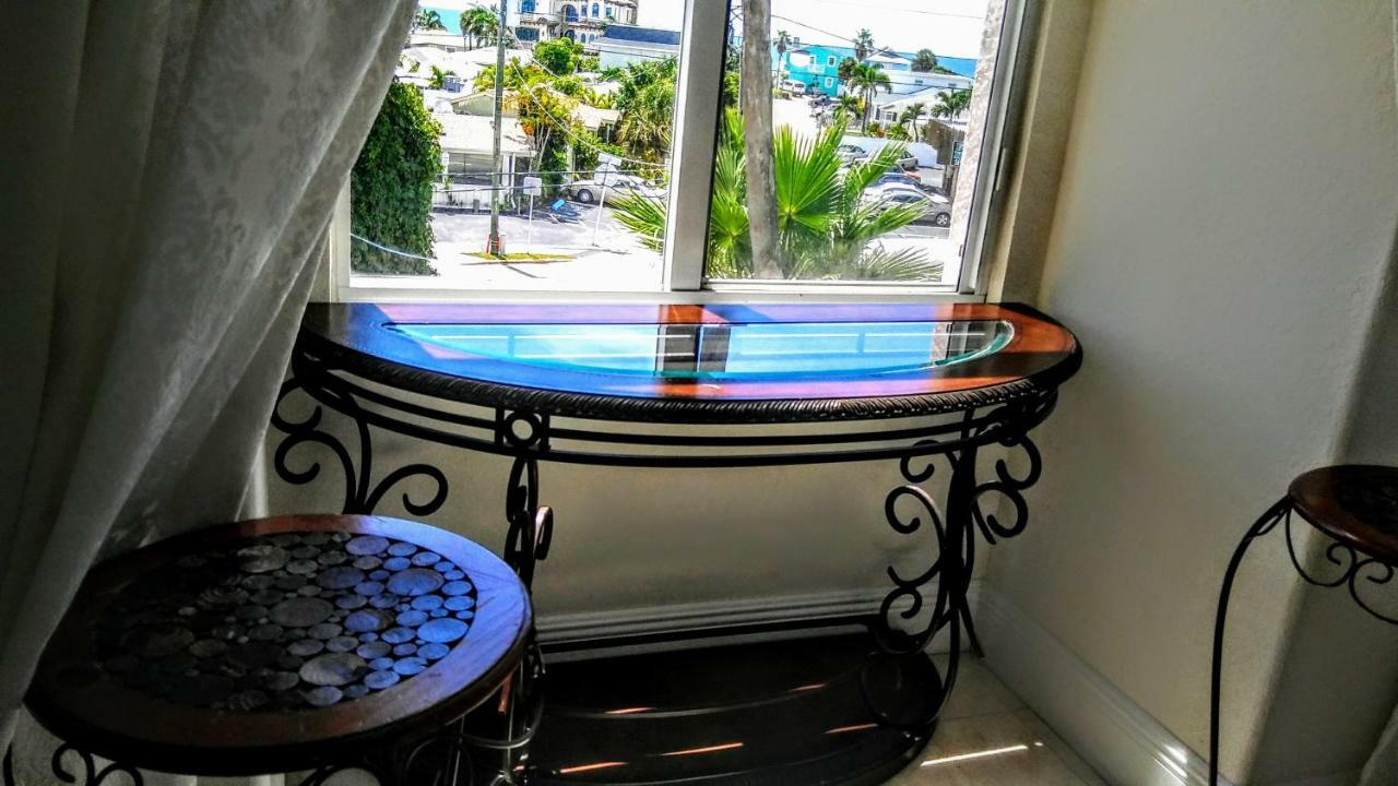 Mediterranean Three Story Beach Townhouse St. Pete Beach Dış mekan fotoğraf